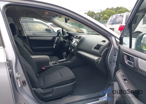 2019 Subaru Outback 2.5I Premium из США, поврежденный, VIN 4S4BSAFC7K3319080